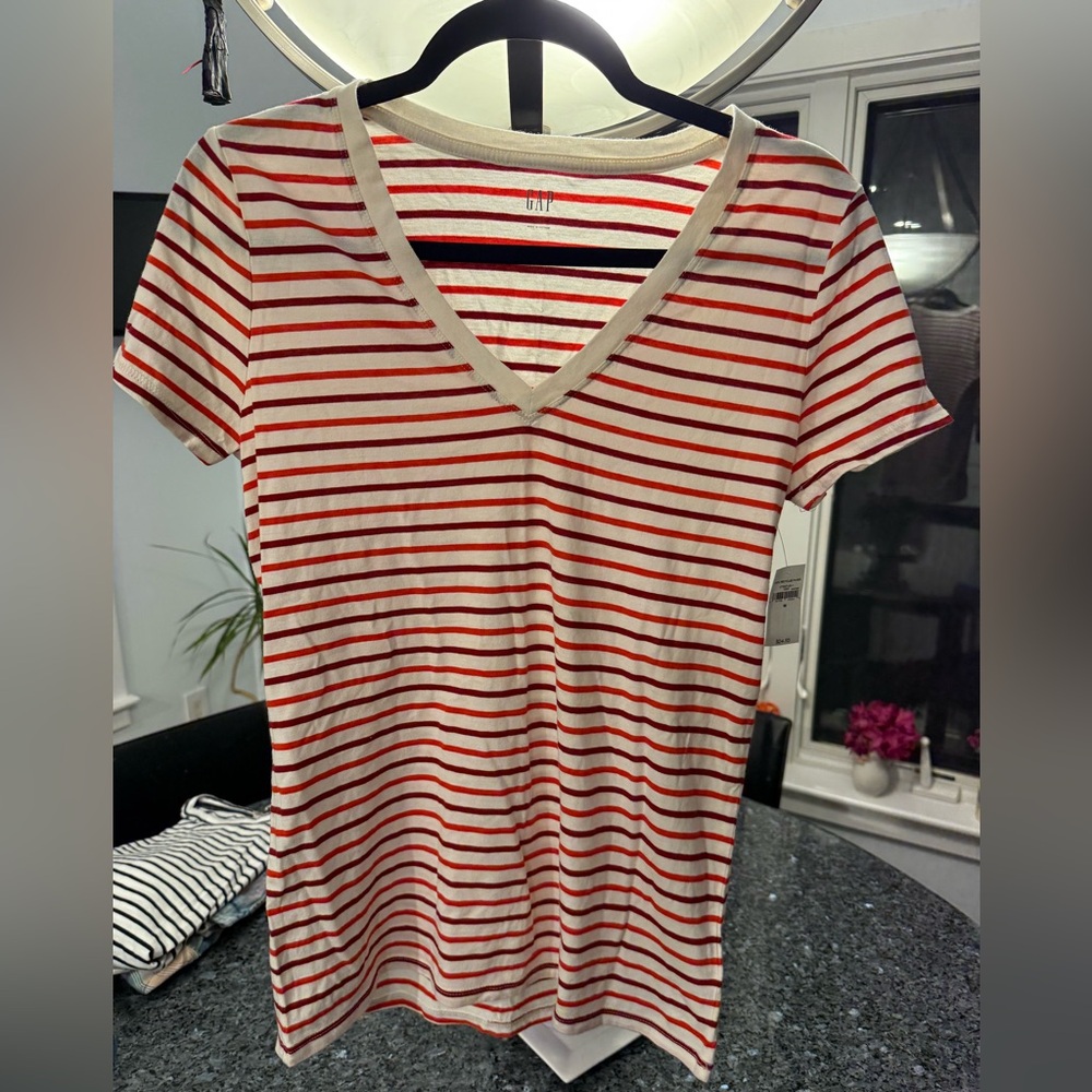 GAP Red and White Striped V-Neck Tee